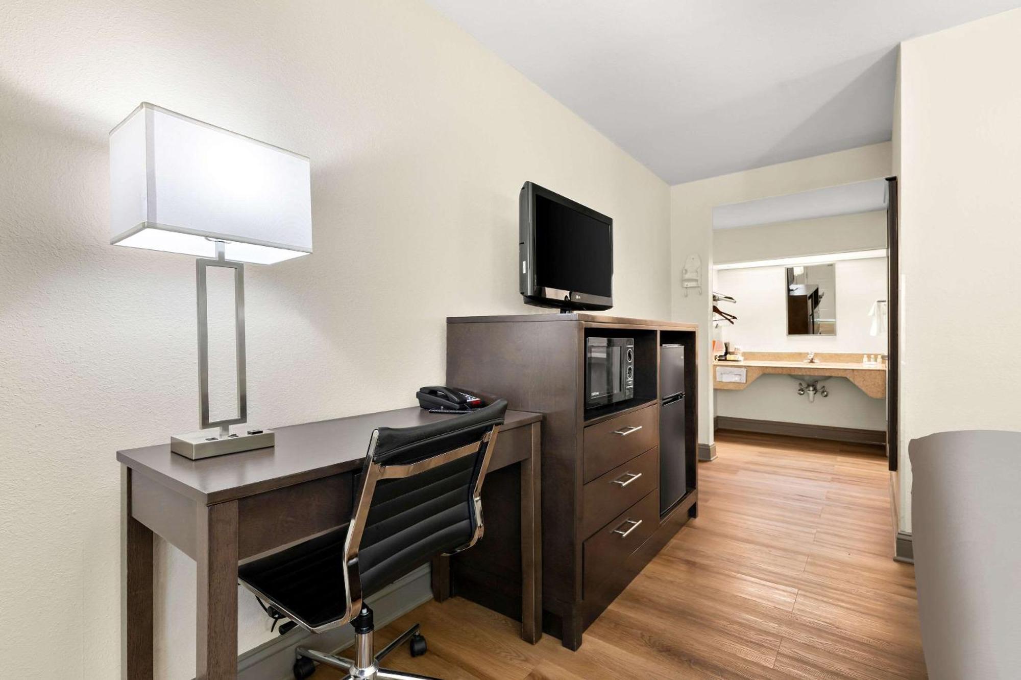 Quality Inn Pelham I-65 Exit 246 Exterior foto