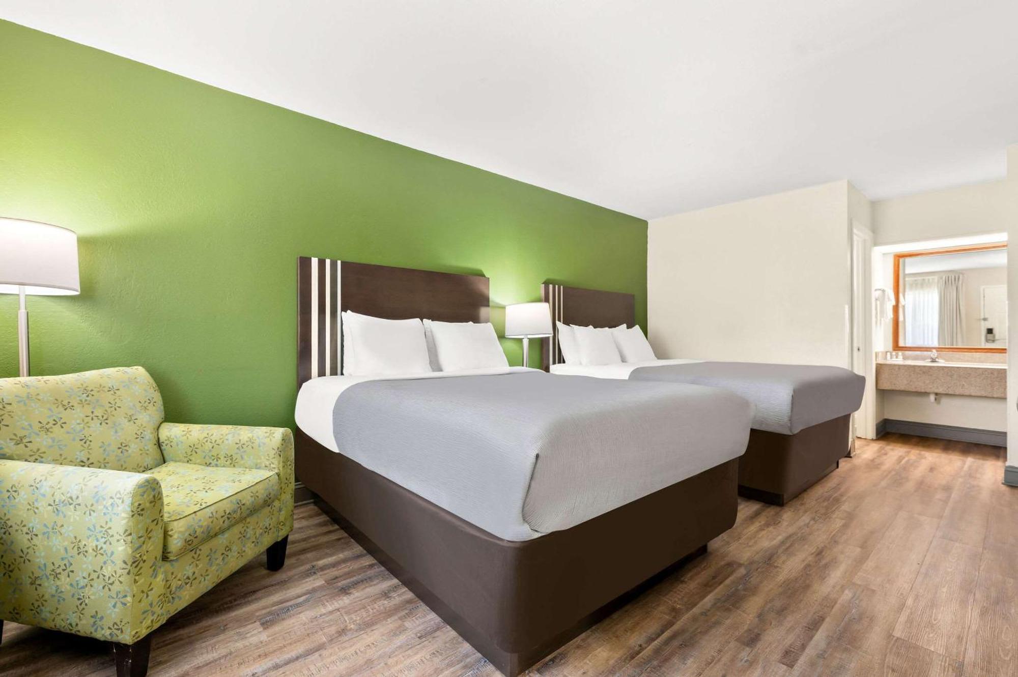 Quality Inn Pelham I-65 Exit 246 Exterior foto